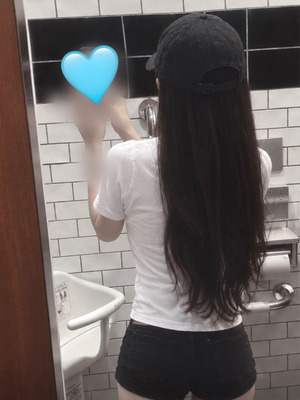 ＤＡＸ（ダックス）１８才（当店風俗デビュー）！